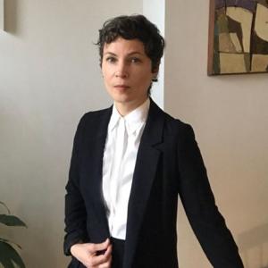 Leah DeVun